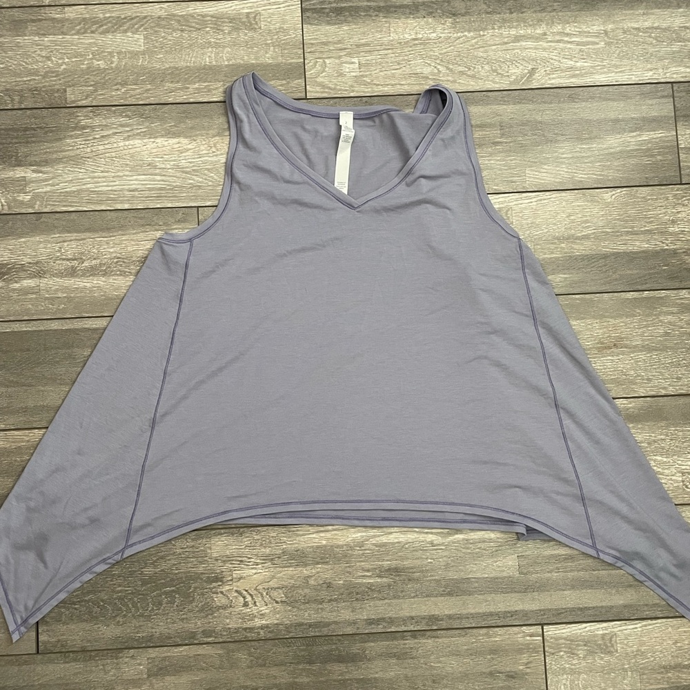 Lilac breeze tie lululemon top